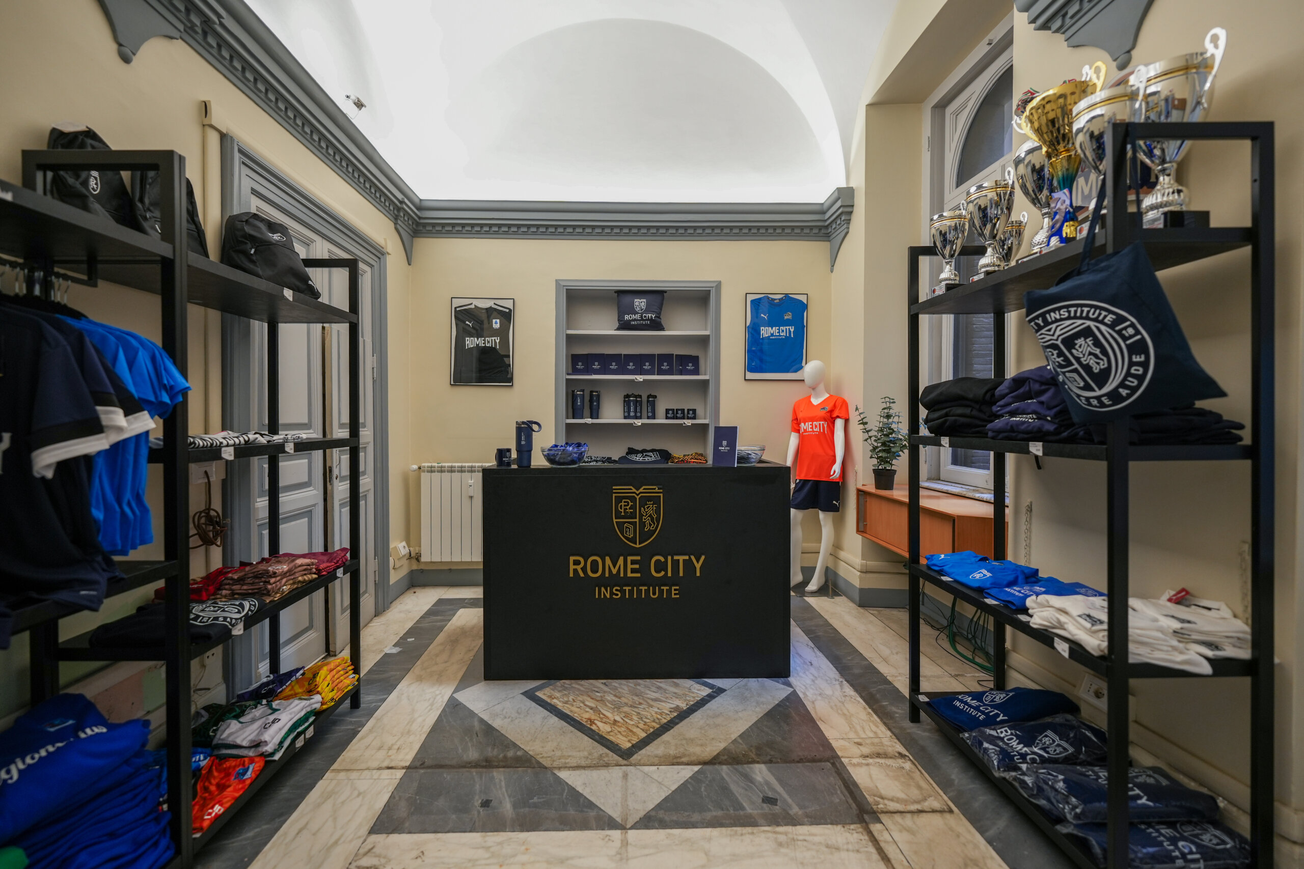 Rome City Shop at Villa Caproni